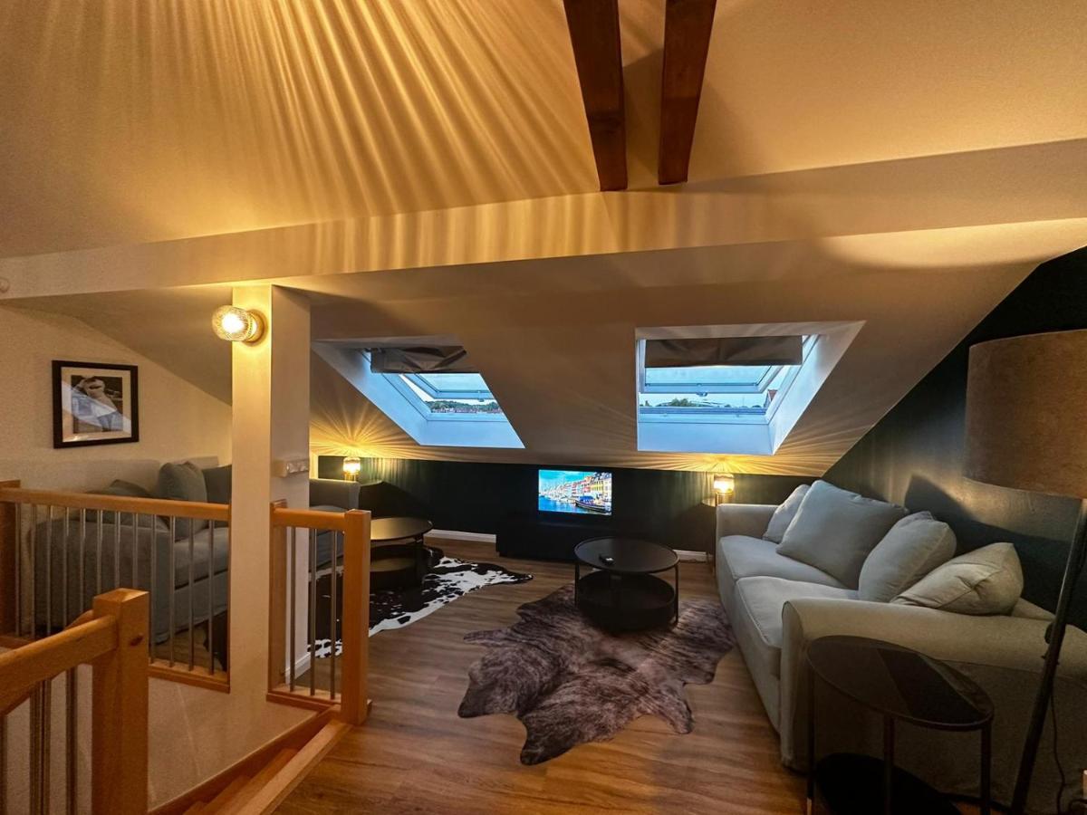 Nr 14 - Hochwertiges 3 Zimmer Maisonette Appartment Mit Grosszugigen Wohnbereich Und Balkon Lipsk Zewnętrze zdjęcie