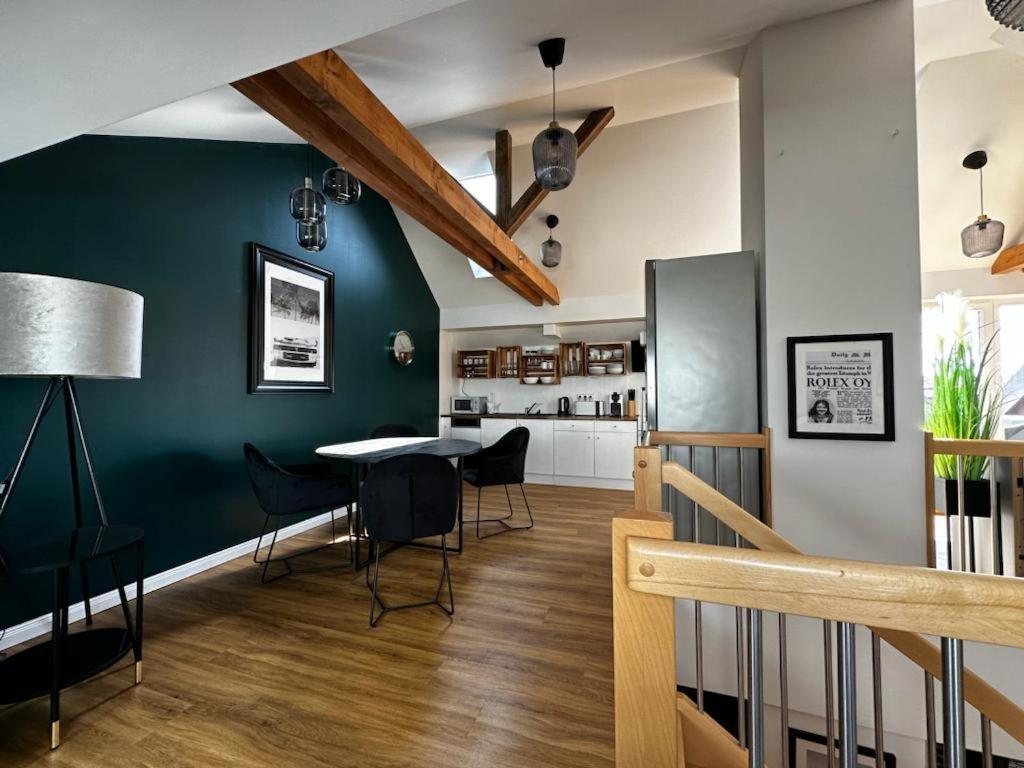 Nr 14 - Hochwertiges 3 Zimmer Maisonette Appartment Mit Grosszugigen Wohnbereich Und Balkon Lipsk Zewnętrze zdjęcie